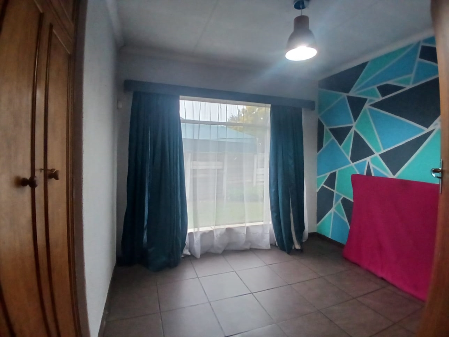 3 Bedroom Property for Sale in Lourenspark North West
